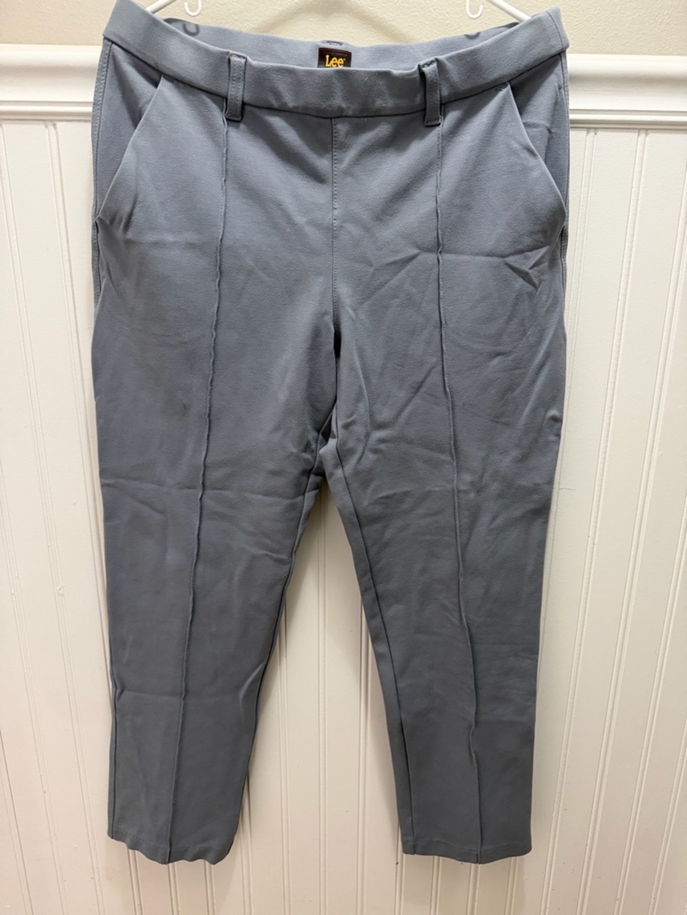 Women’s Lee Tapered Ankle Pants size 14 Medium
